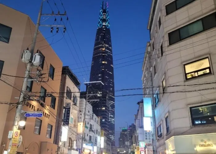 Апартаменты 석촌고분역 도보4분,강남에서 20분거리, 4인숙소 가족여행,잠실 롯데월드, 석촌호수,성수20분,